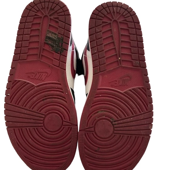 Air Jordan 1 Mid Noble Red- size 8.5 Men - Picture 5 of 5